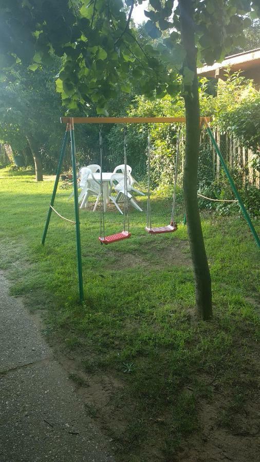 Family Holiday Apartman Nyíregyháza Екстериор снимка